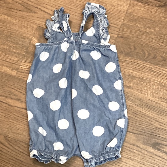 🎉5 for $10🎉Two Baby Girl Outfits     Size 18M - Picture 5 of 6